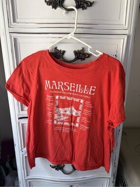 Maeve from Anthropologie Red Marseille Graphic Short-Sleeve raw hem, EUC. Size M